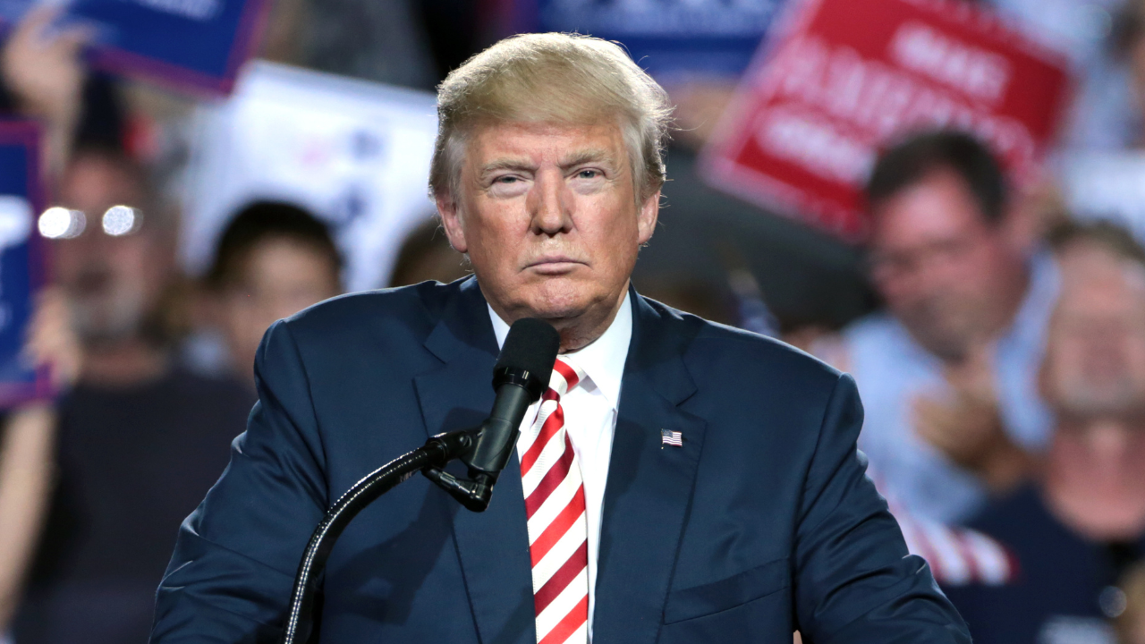 Donald Trump deliivering a speech
