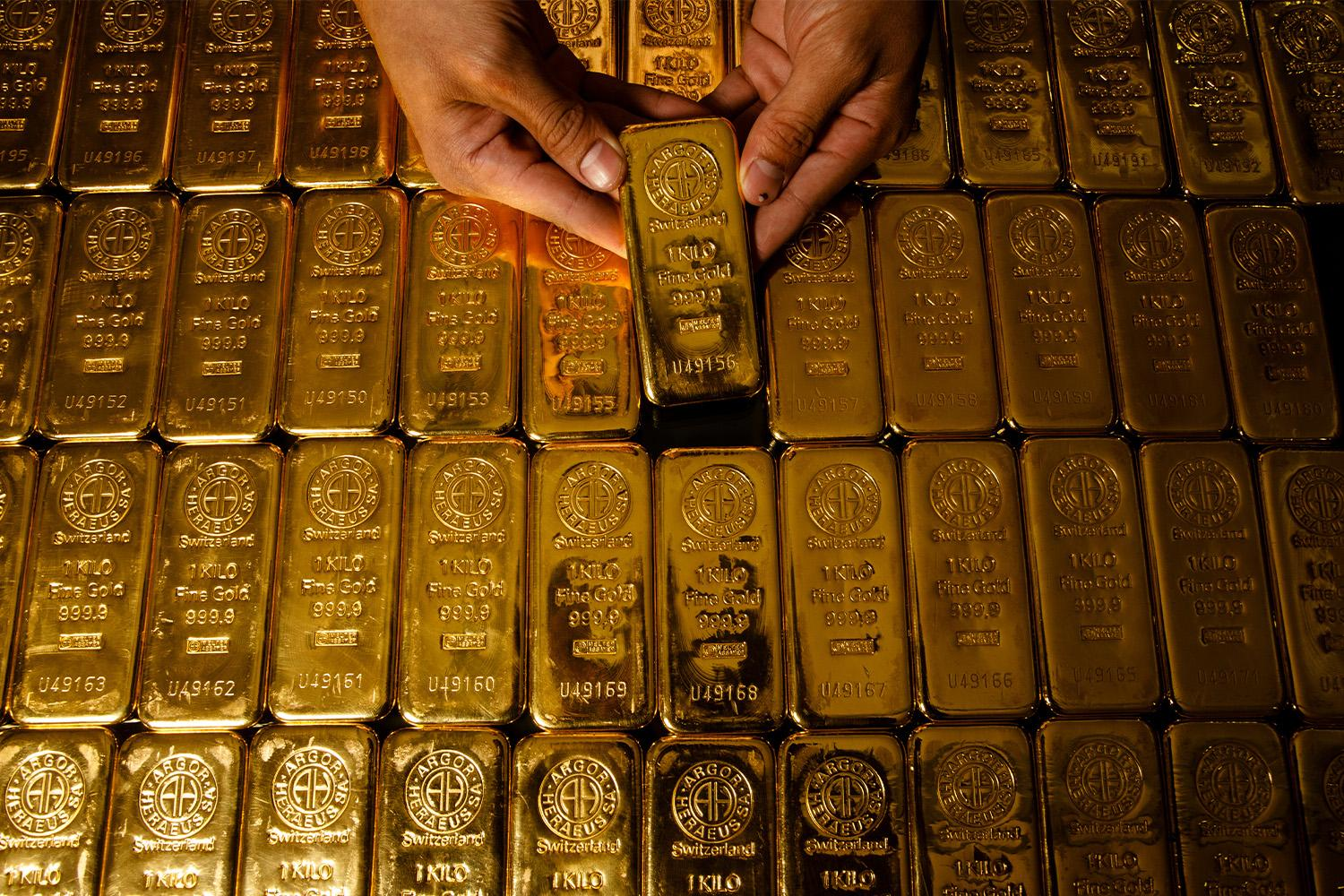Gold surpasses $3,000 an ounce. Contact Global Investments to discuss your investment portfolio. 