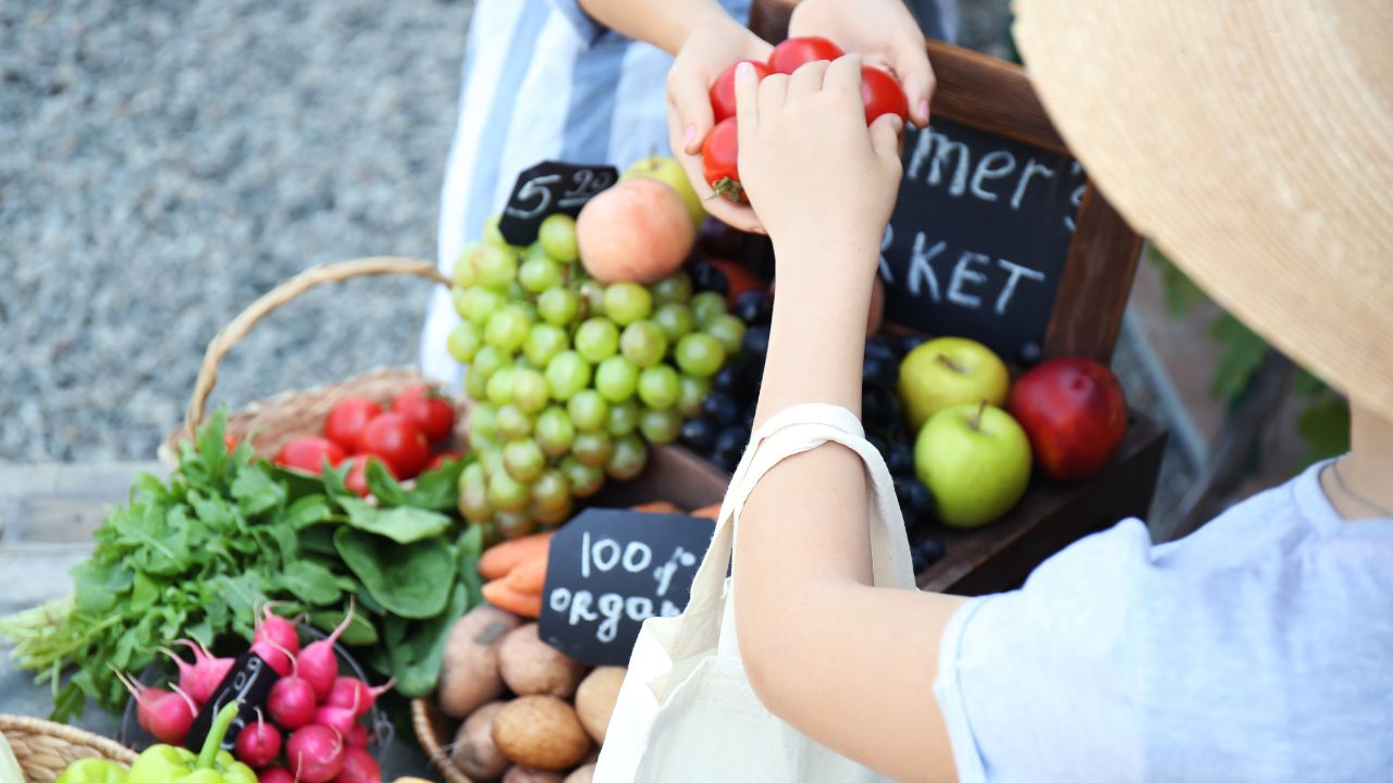 Jumeirah Golf Estates will host organic farmer's market and recycling workshops.