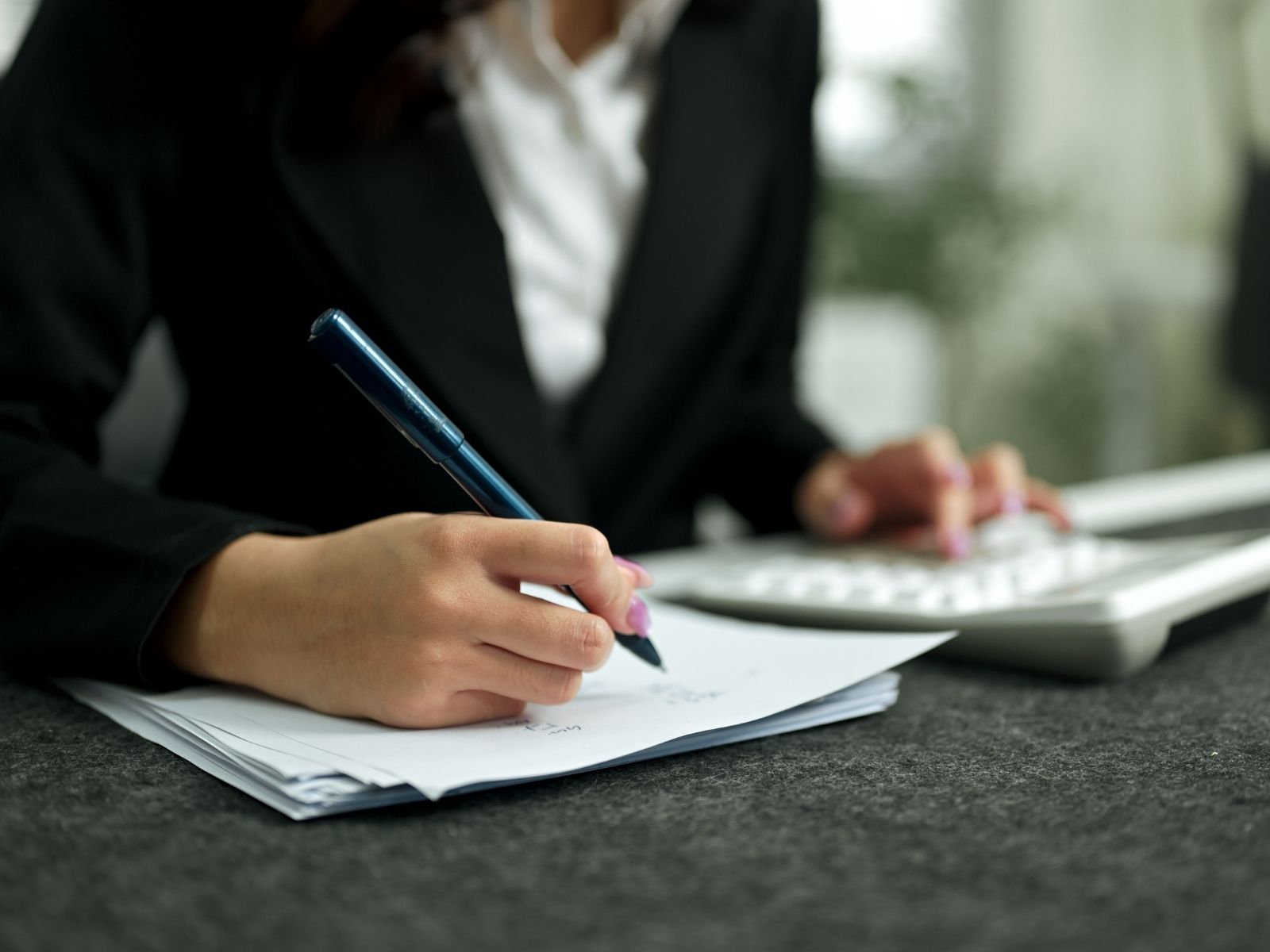Checking eligibility for citizenship and residency by investment programmes